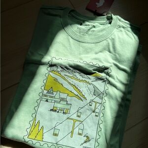 Cotopaxi Men’s Size M Park City Utah Graphic Tee Ski Resort Design NWT